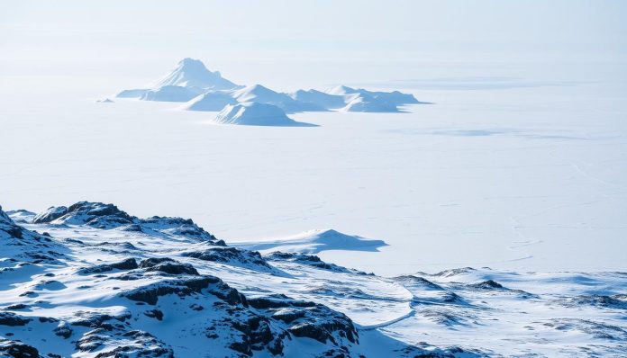 القطب الشمالي