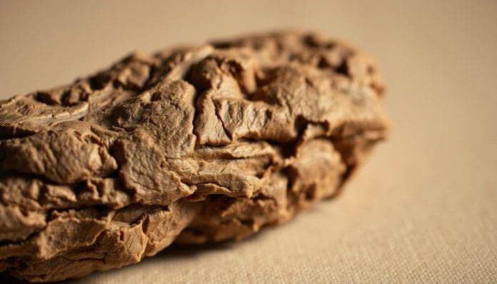 ماسك لبان الذكر للتجاعيد القديمة